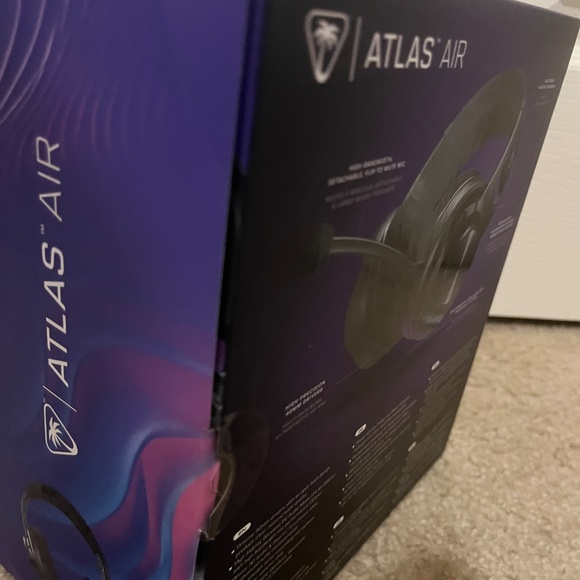 New Turtle Beach Atlas Air headphones - Picture 2 of 4